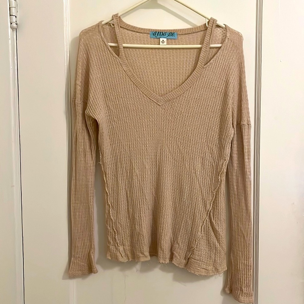 Tan, size M, waffle knit material, shoulder cut outs at the top. Never worn!